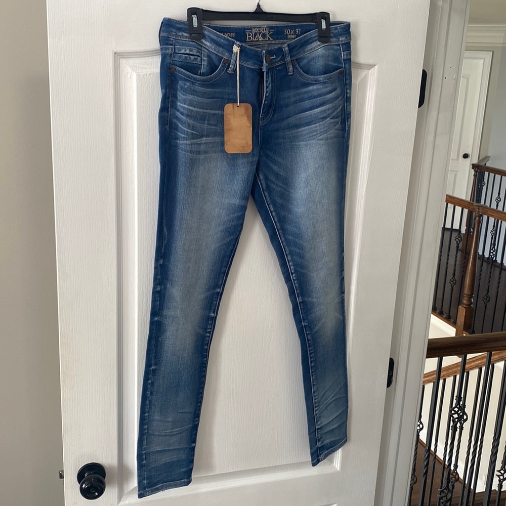 Buckle jeans